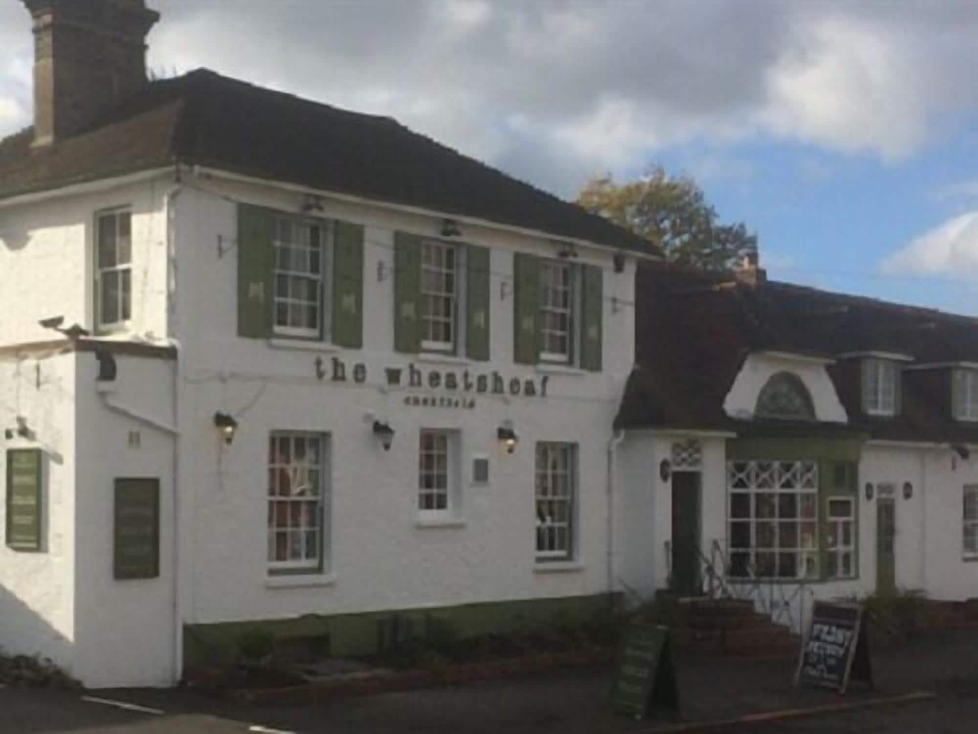 The Wheatsheaf Inn Cuckfield Buitenkant foto
