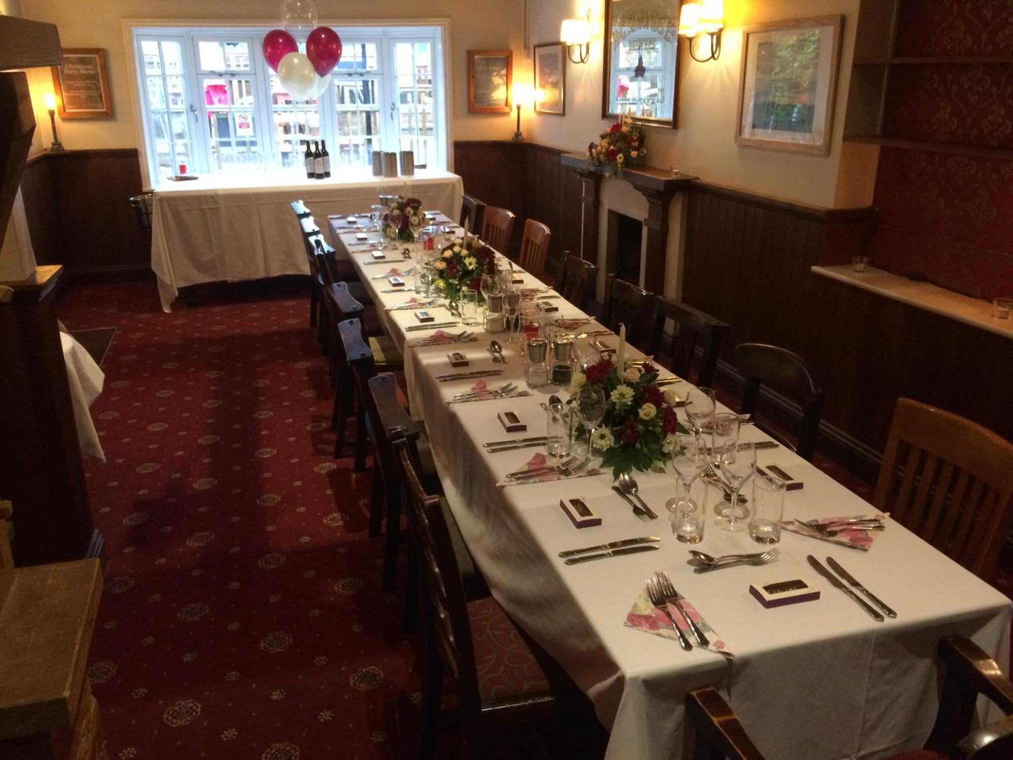The Wheatsheaf Inn Cuckfield Buitenkant foto