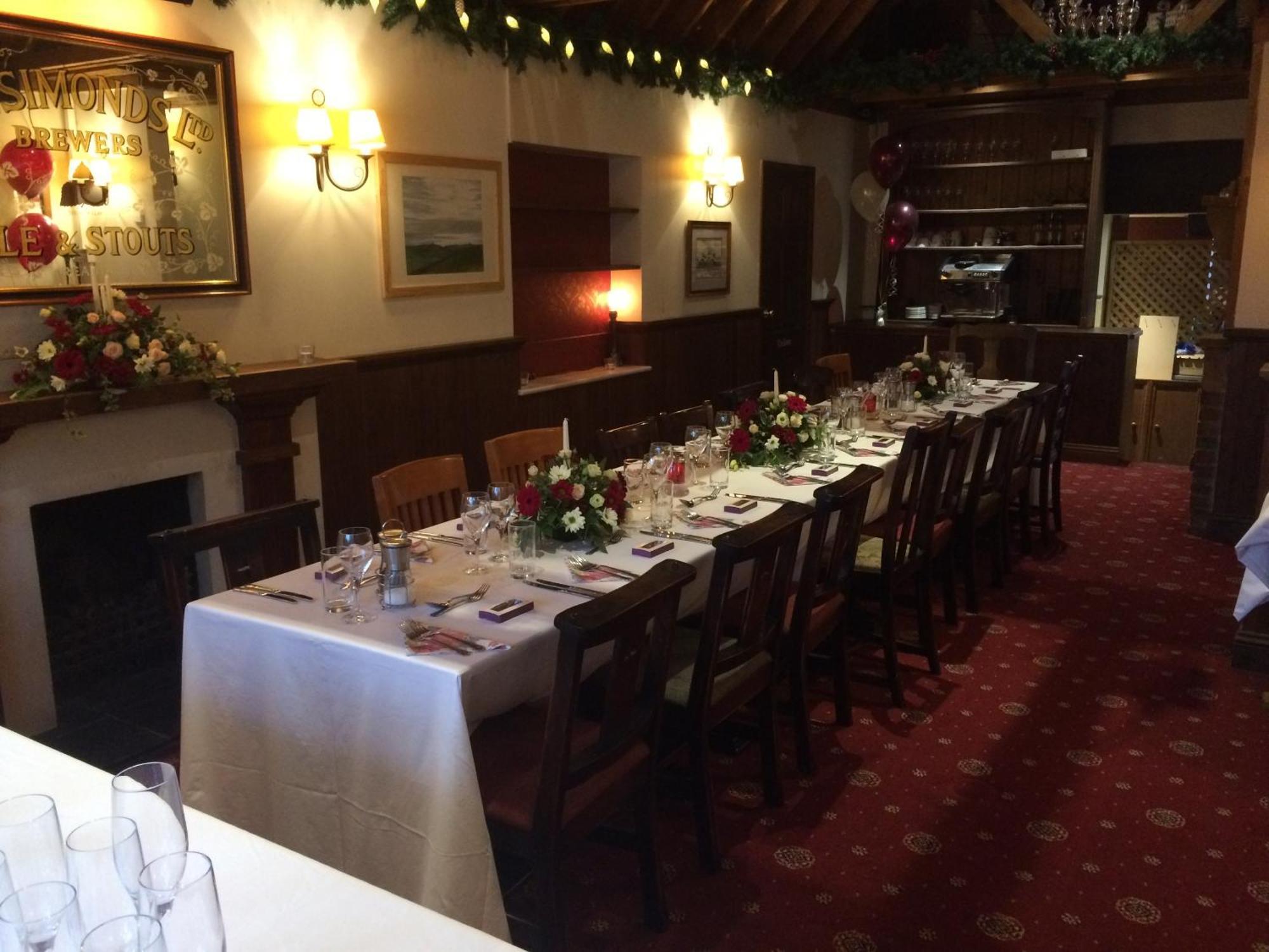 The Wheatsheaf Inn Cuckfield Buitenkant foto