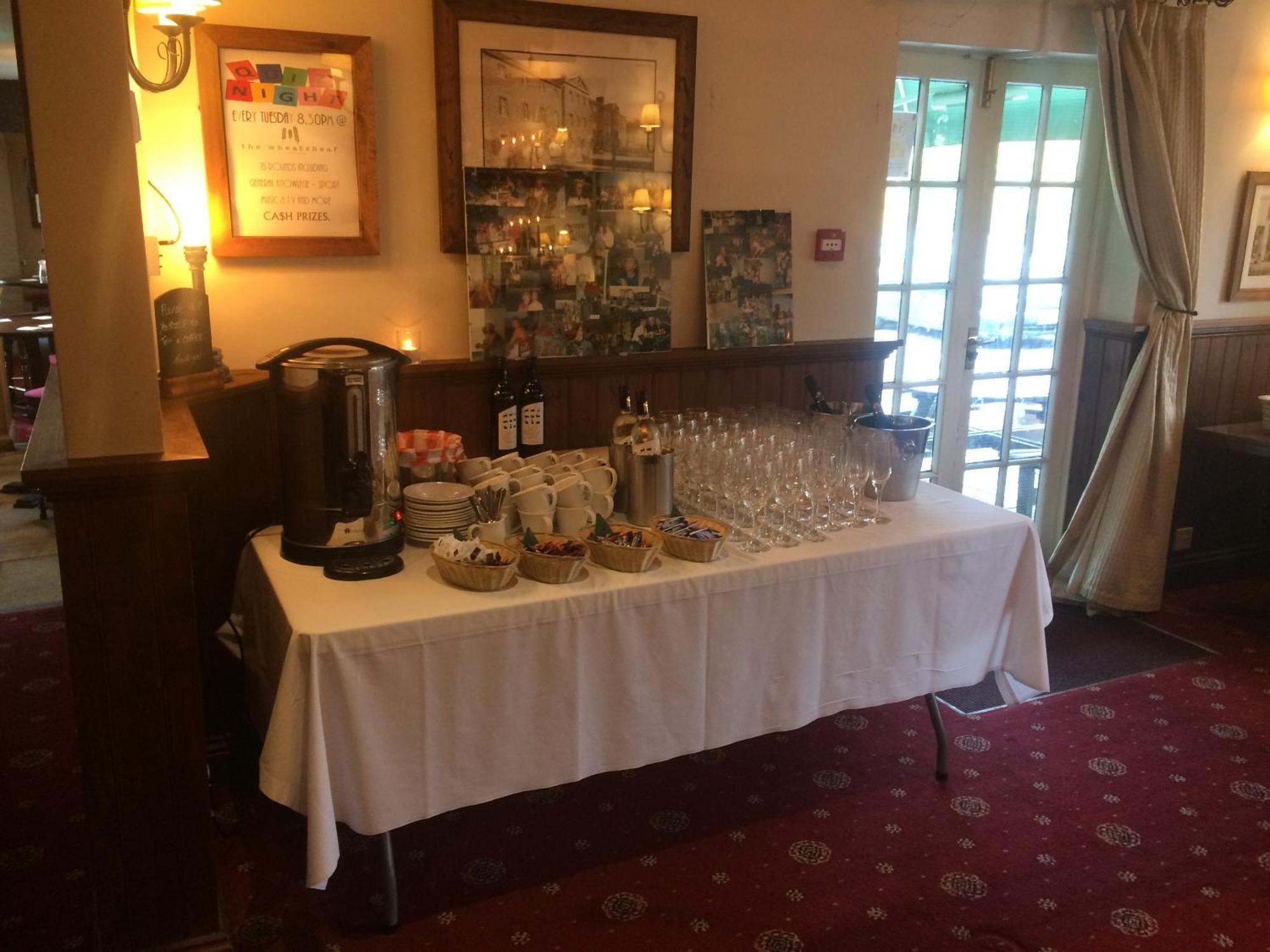 The Wheatsheaf Inn Cuckfield Buitenkant foto